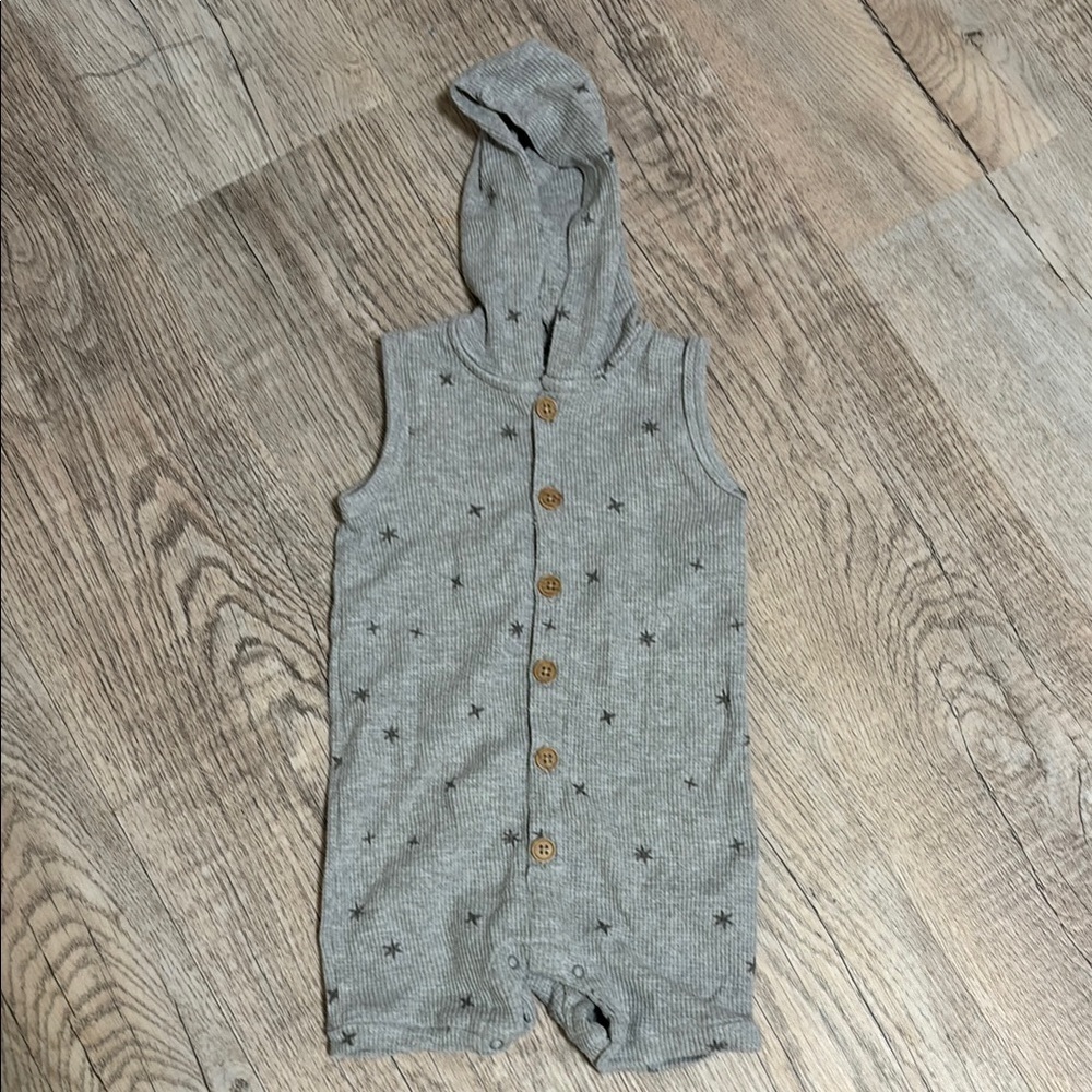 Gray Hooded Baby Romper with Star Print